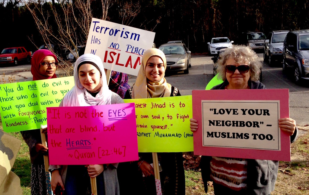 Muslims-Debbie-n-Friends-SM